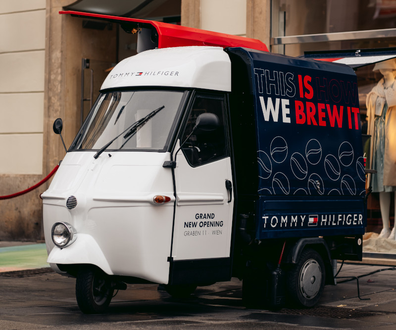 Espressomobil TOMMY HILFIGER Ape